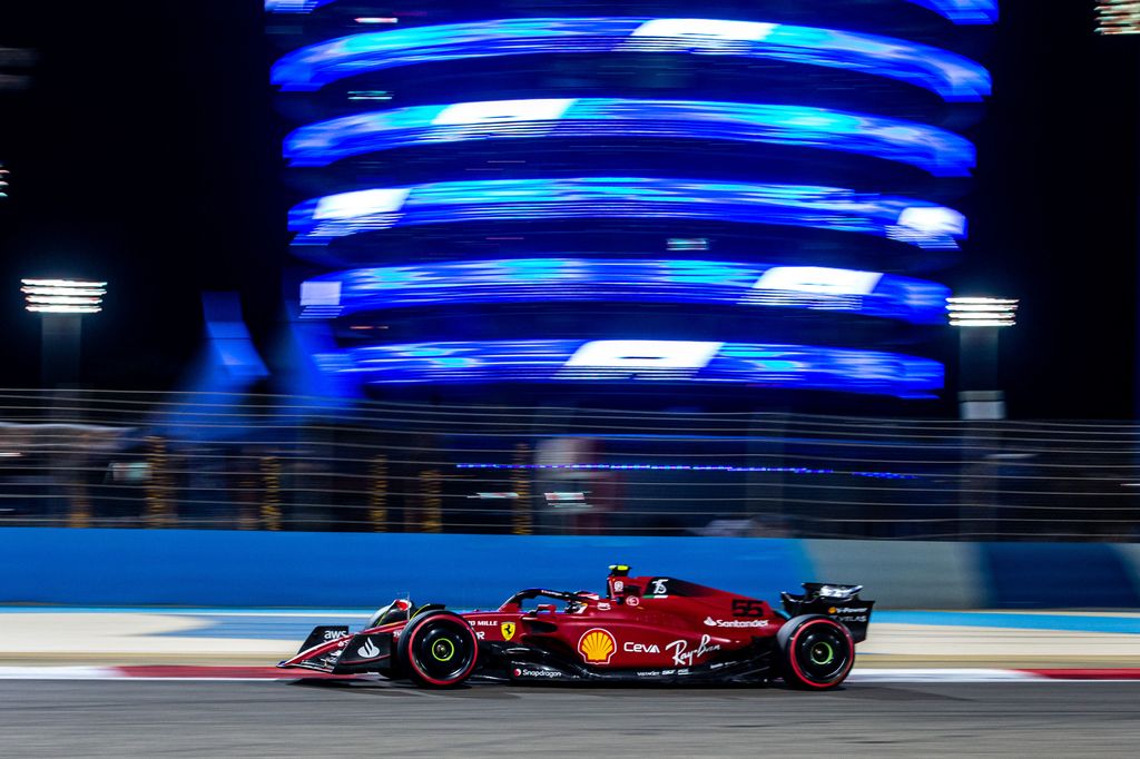 Forma-1, Bahreini Nagydíj, péntek, Carlos Sainz, Ferrari 
