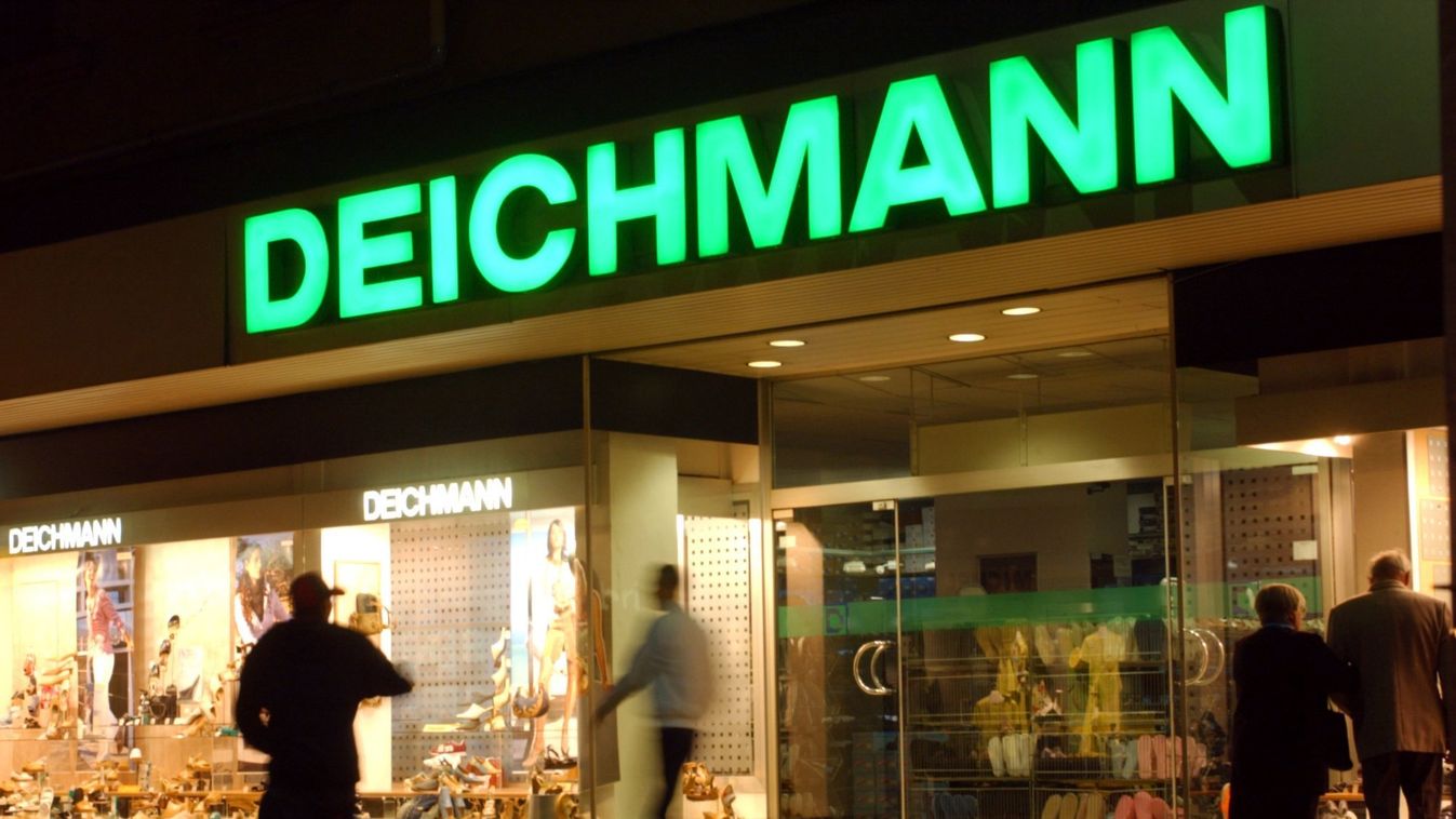 Deichmann - Europe's largest shoe retailer Company_Information EBF Economy-Business-Finance GERMANY:DEU ENTRANCE illumination lights night_scene HORIZONTAL 