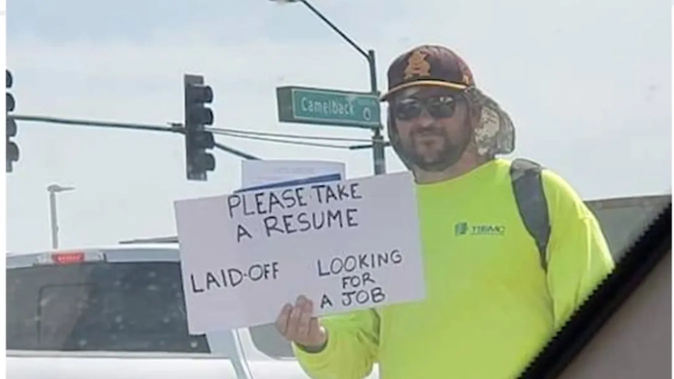 Dad who was laid off gets hundreds of job offers after handing out resumes on street 