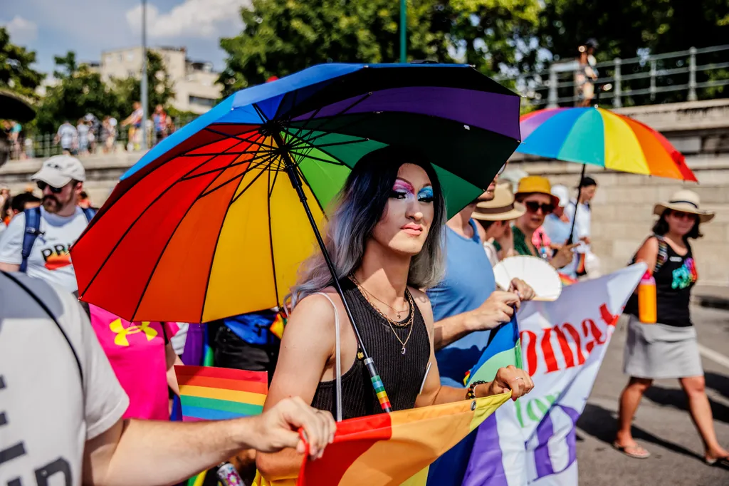 27. Budapest Pride, Pride 2022.07.23. melegfelvonulás, Budapest Pride, felvonulás, szivárvány, 