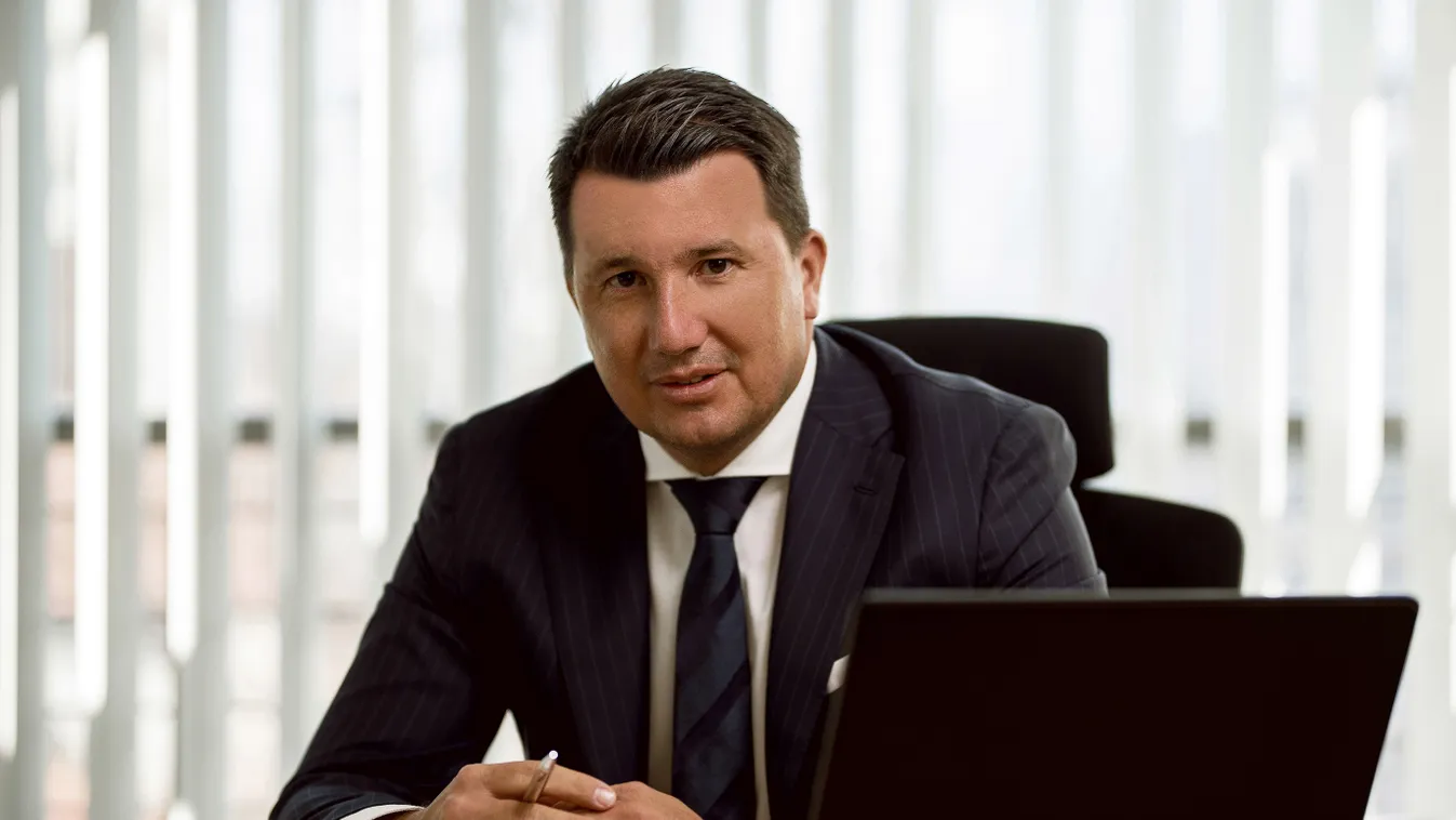 dr. Barna Zsolt
Magyar Bankholding
vezérigazgató
bank 