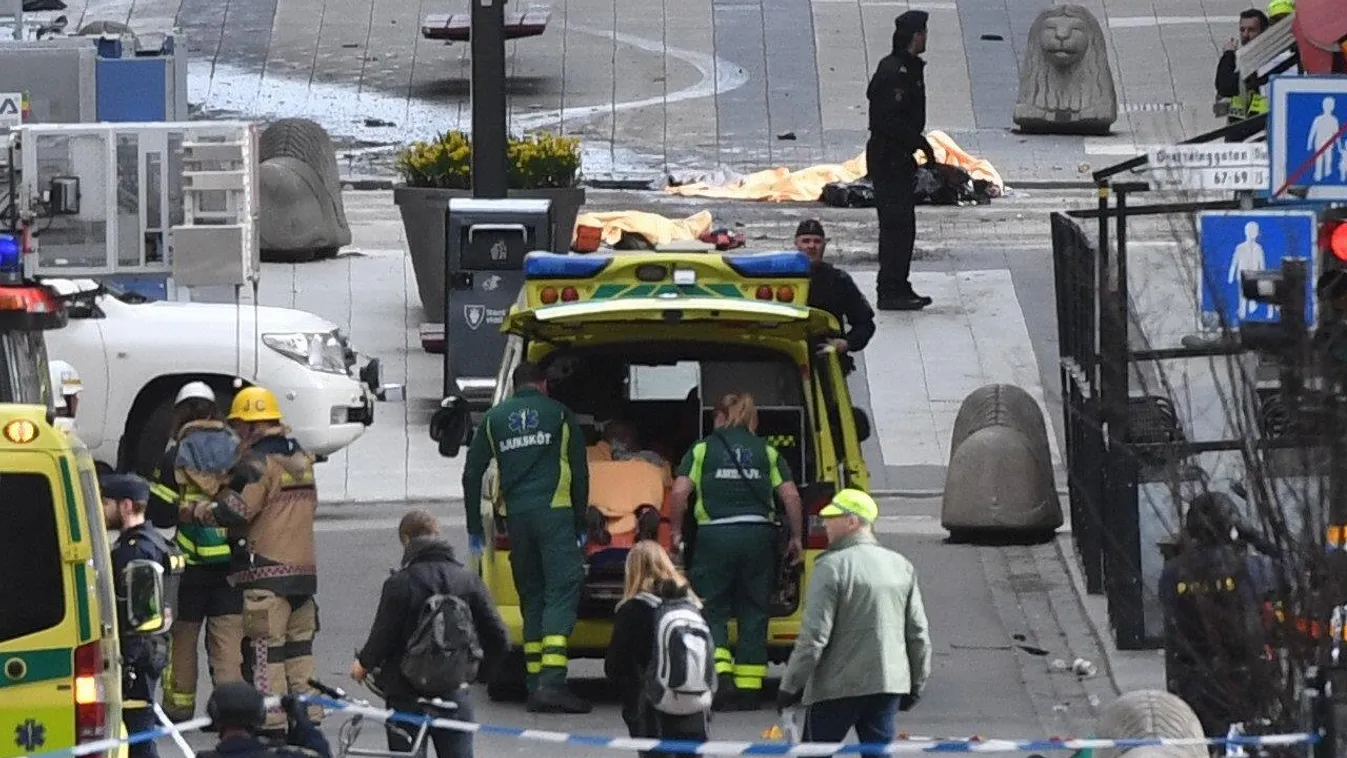 Teherautó hajtott a tömegbe Stockholm terror 