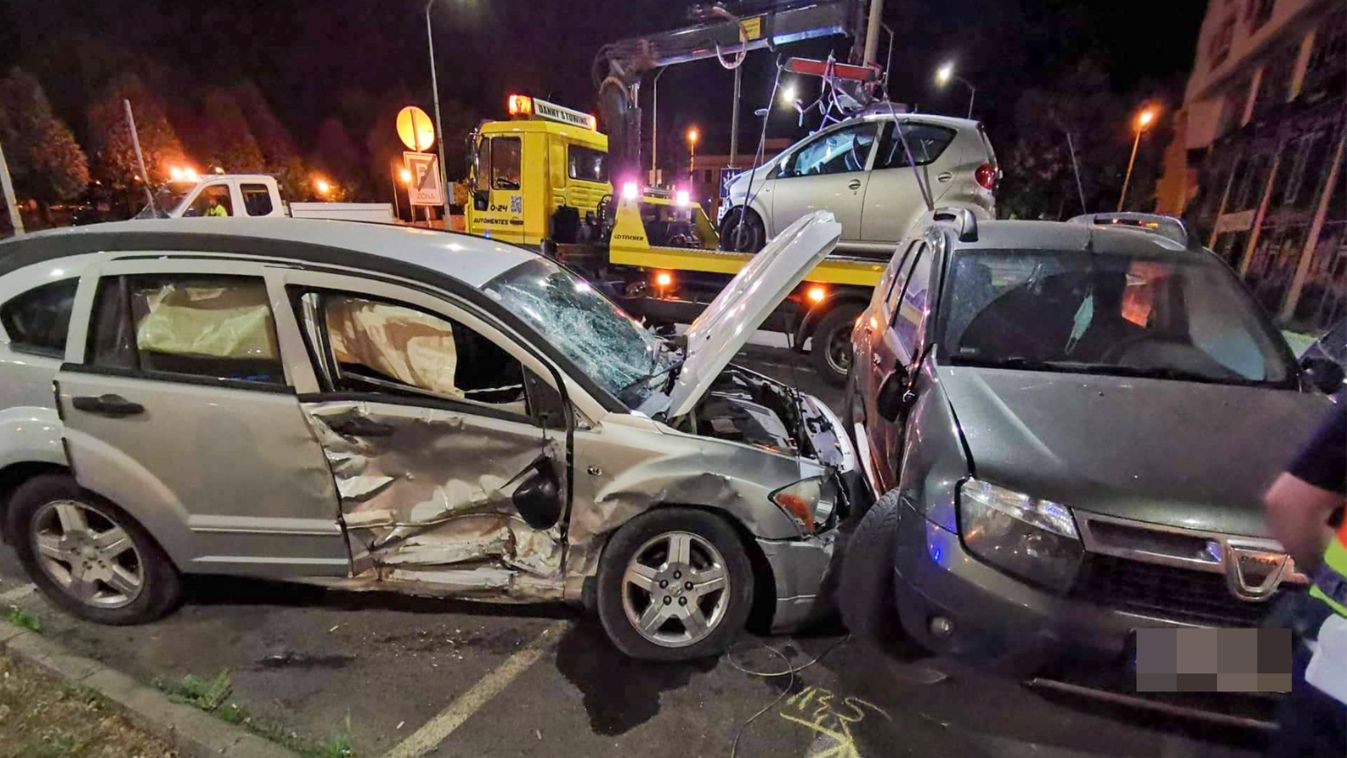 két embert elsodort egy karambolozó autó Miskolcon 2022. május 7-én este 