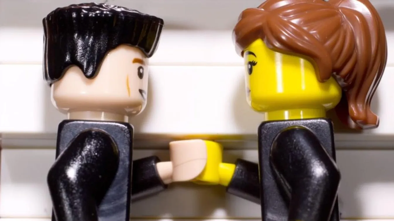 Avicii Lego videoklip 