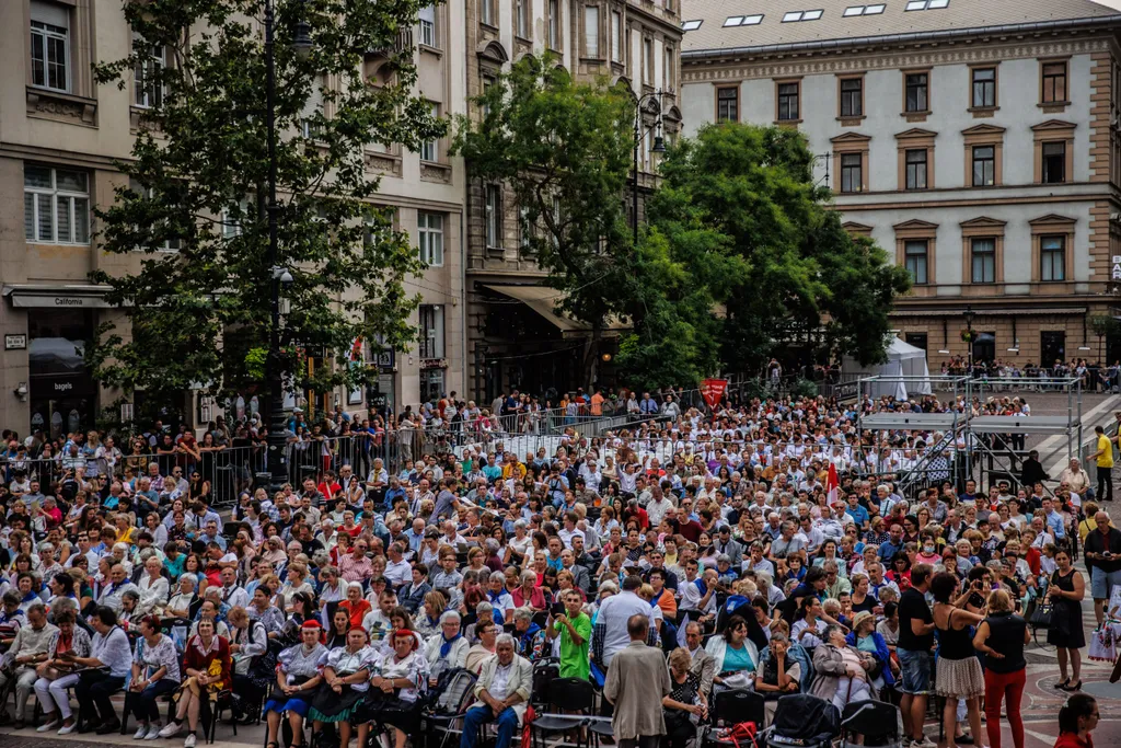 Ünnepi szentmise, Szent Jobb, Szent István-bazilikában, bbazilika, budapest, szent istván tér 