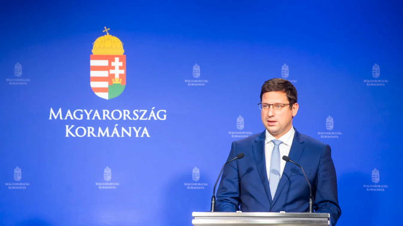 Gulyás Gergely Miniszterelnökséget vezető miniszter, Szentkirályi Alexandra kormányszóvivő, kormányinfó, 2022.10.13. 