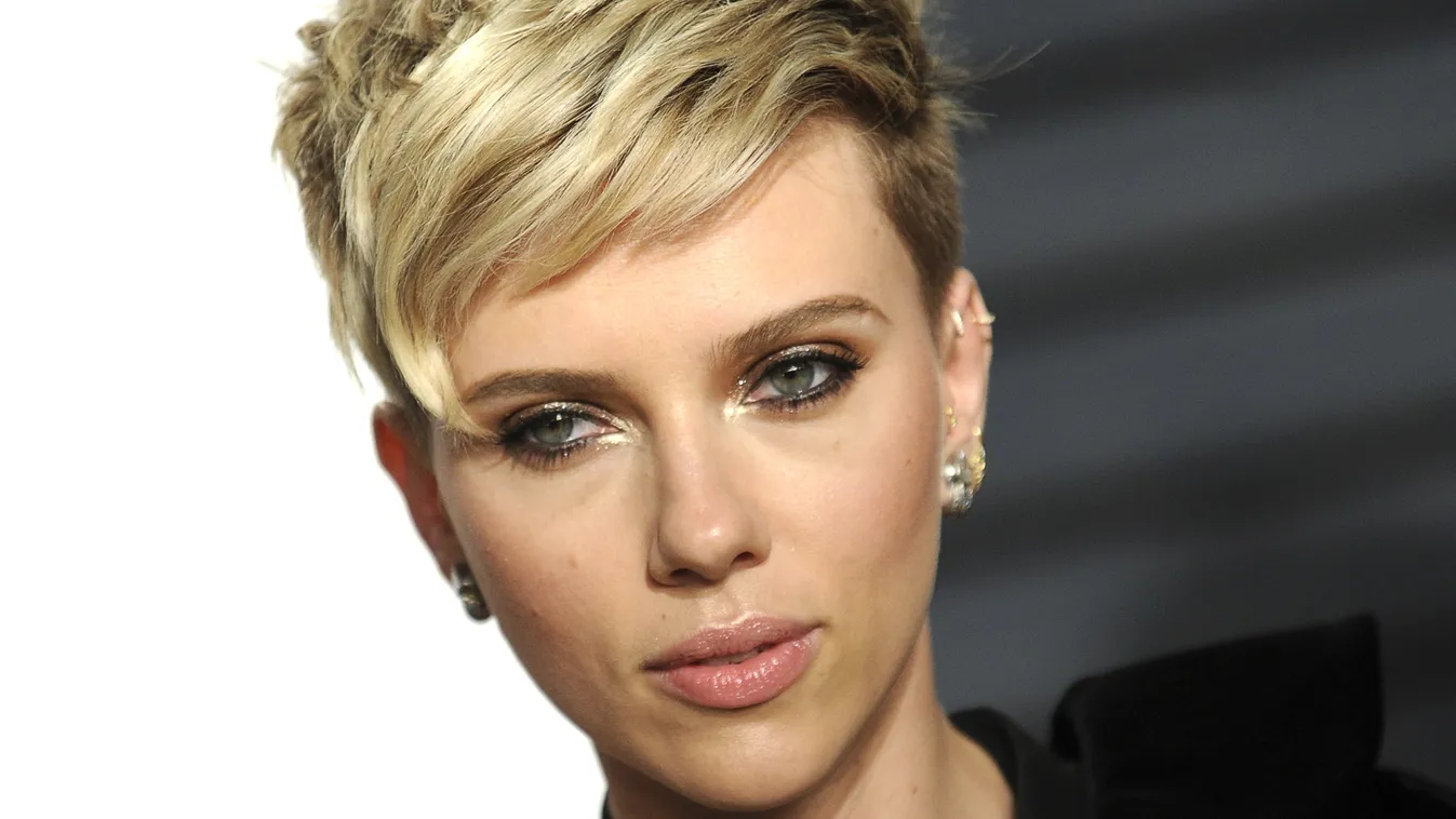 Scarlett Johansson 