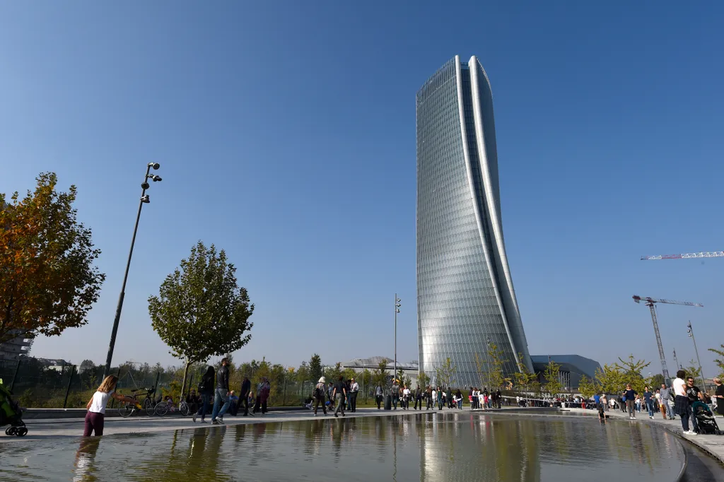 Generali Tower, Hadid Tower, Milánó 