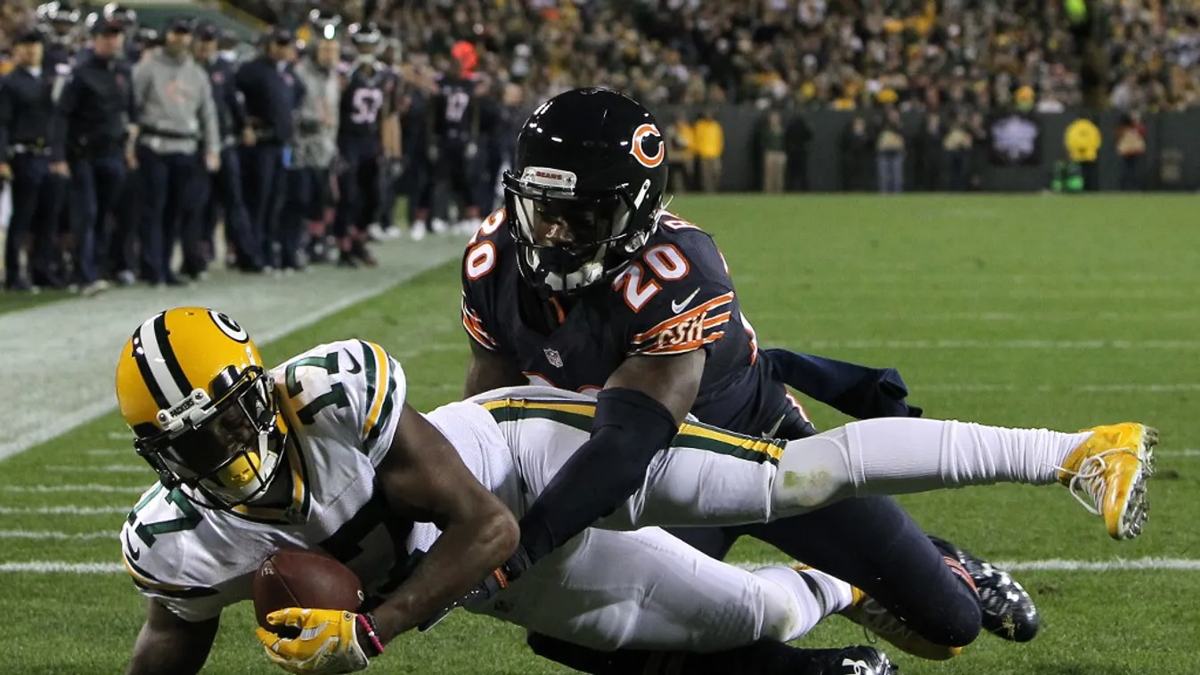 Chicago Bears v Green Bay Packers GettyImageRank2 NFL Horizontal SPORT AMERICAN FOOTBALL 