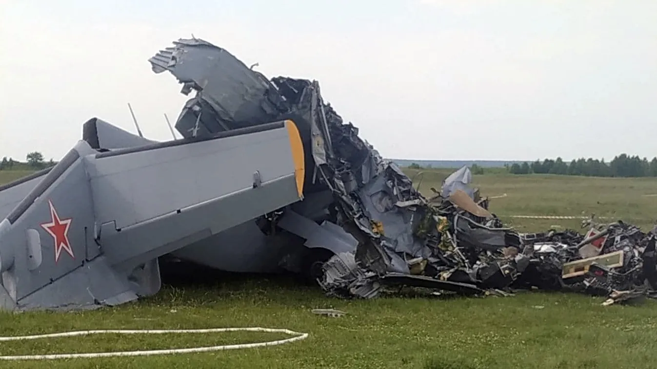 Russia Plane Crash ambulance emergency field aircraft plane crash crashed victim tragedy aviation Horizontal 