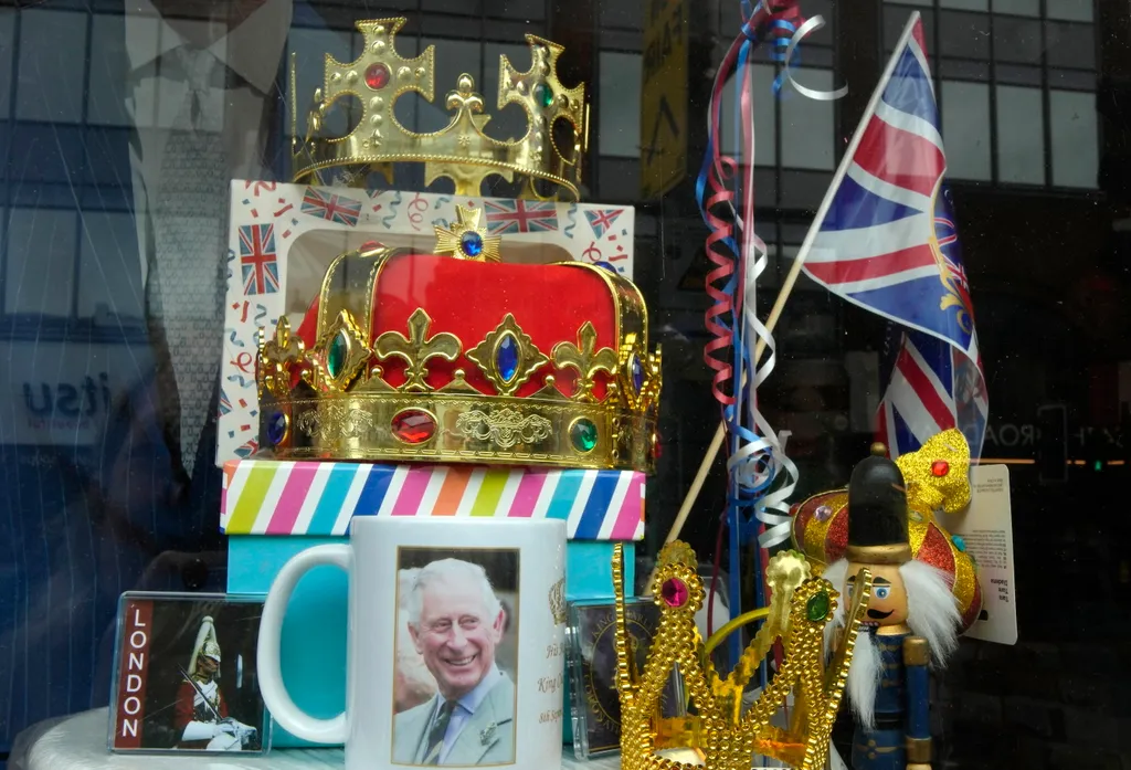 III. KÁROLY London, III. Károly brit király, Brit koronázásra készülődés, Király, angol, Charles,  Károly angol király, 