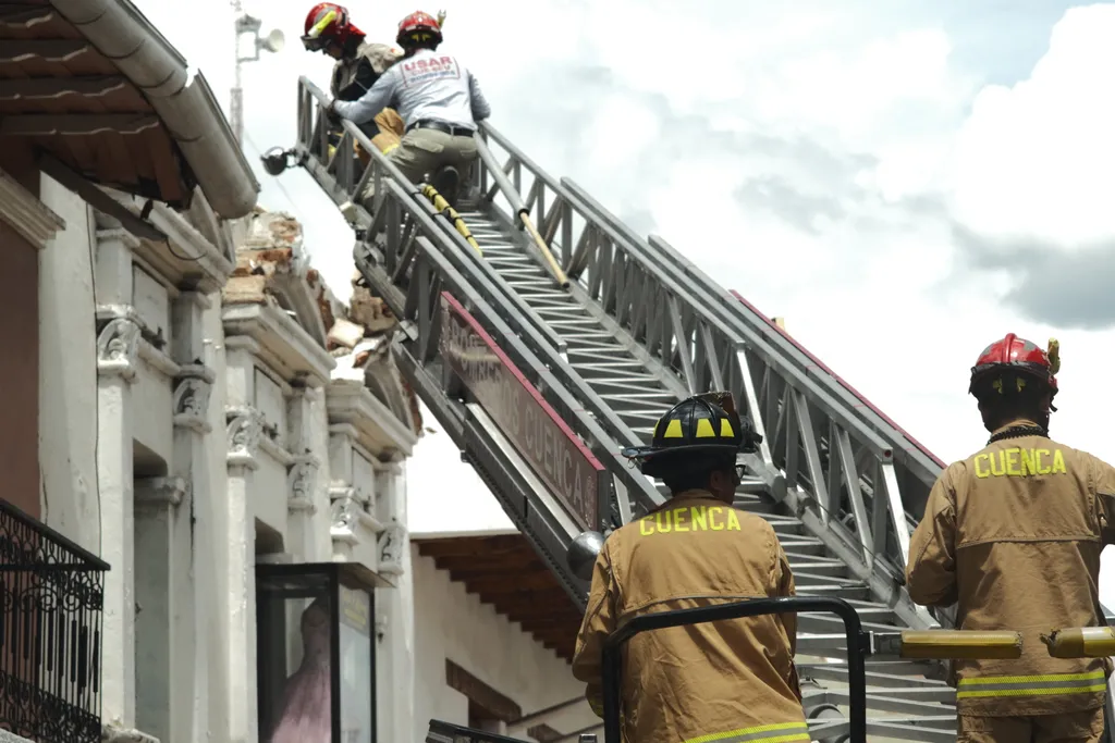 földrengés, ecuador, 6.8-as erősségű földrengés, 2023. 03. 18., Machala, Puerto Bolivar 