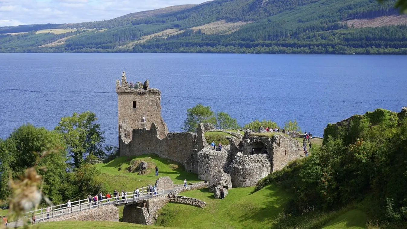 Skócia, Loch Ness Drumnadrochit, Urquhart kastély 