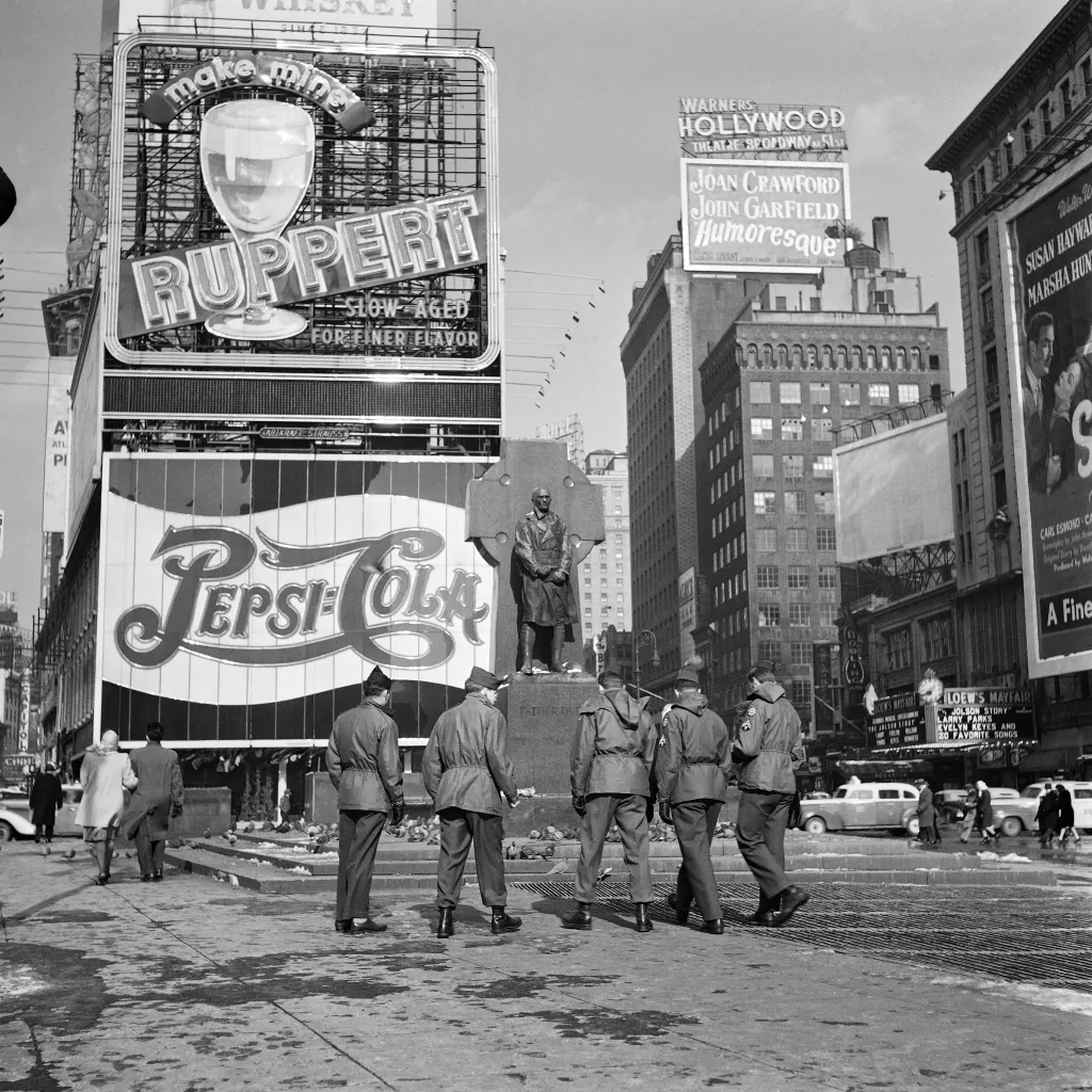 Broadway, New York, galéria, Eric Schwab 1947 