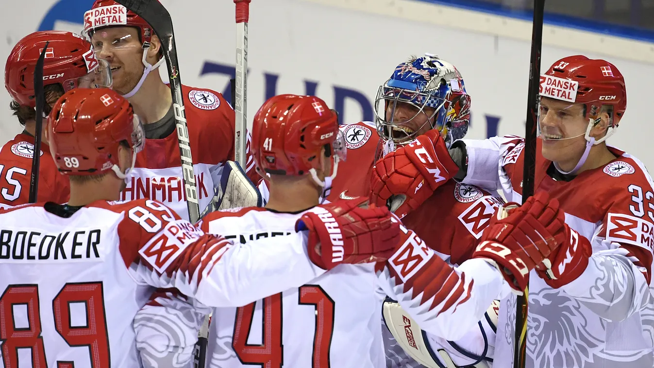 Ice Hockey World Championship: Great Britain - Denmark Sports ICE HOCKEY WORLD CUP Record victory VICTORY cheerful TEAM 