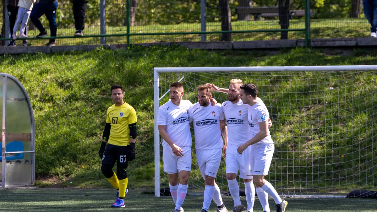 Czvitkovics Péter gólkirályi címmel debütált, a magyar válogatott