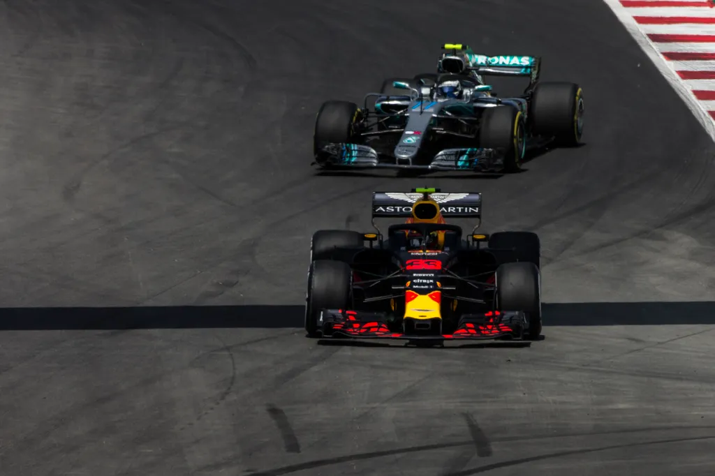 A Forma-1-es Spanyol Nagydíj péntek napja, Valtteri Bottas, Mercedes-AMG Petronas, Max Verstappen, Red Bull Racing 