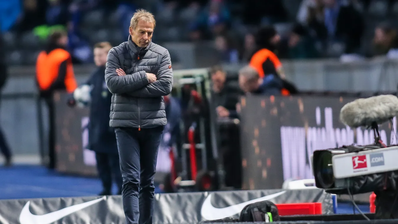 Hertha BSC - FSV Mainz 05 Sports soccer Bundesliga disappointed interlaced Arm Arms GESTURES 