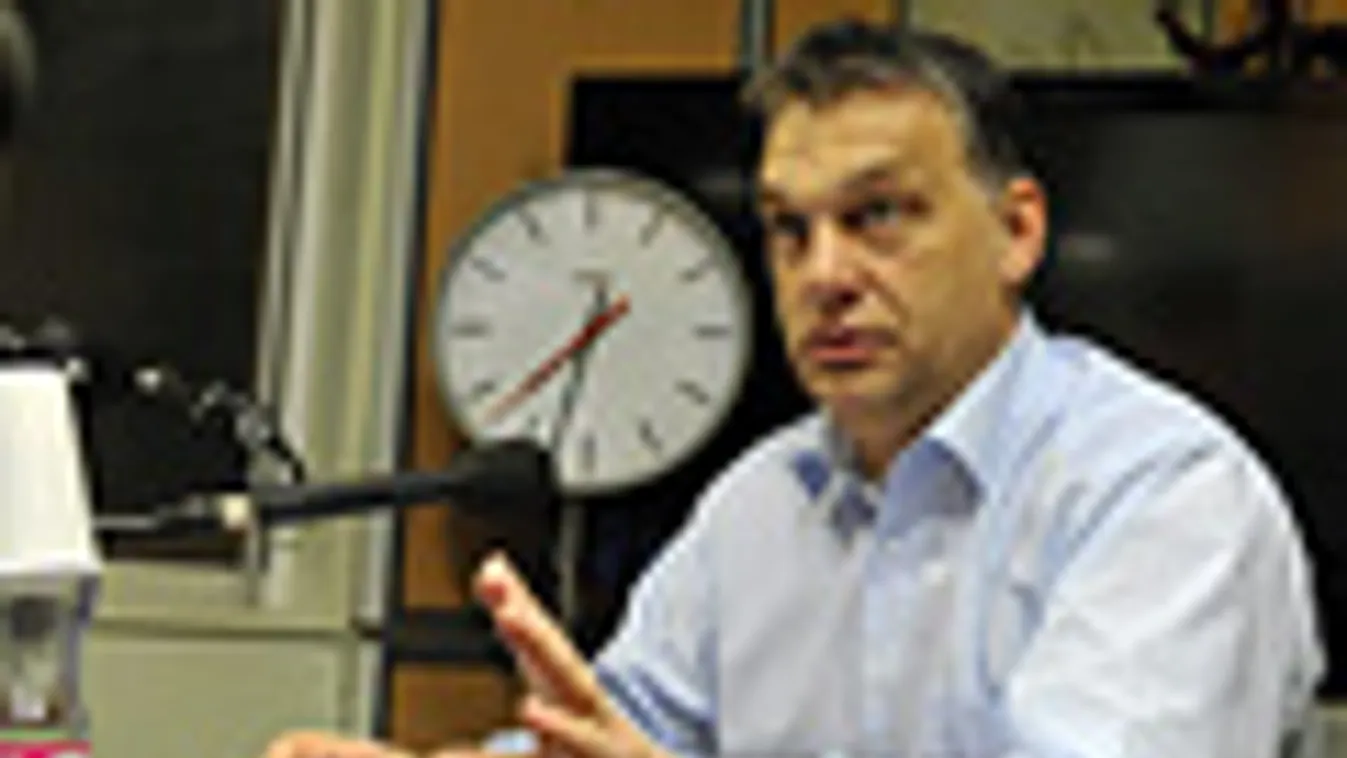 
Orbán Viktor miniszterelnök élő adásban interjút ad a Kossuth Rádió 180 perc című műsorában, a Magyar Rádió stúdiójában 2013. január 18-án