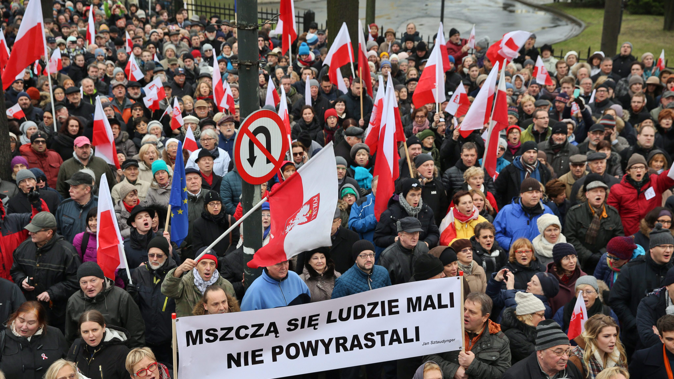 varsó tüntetés 