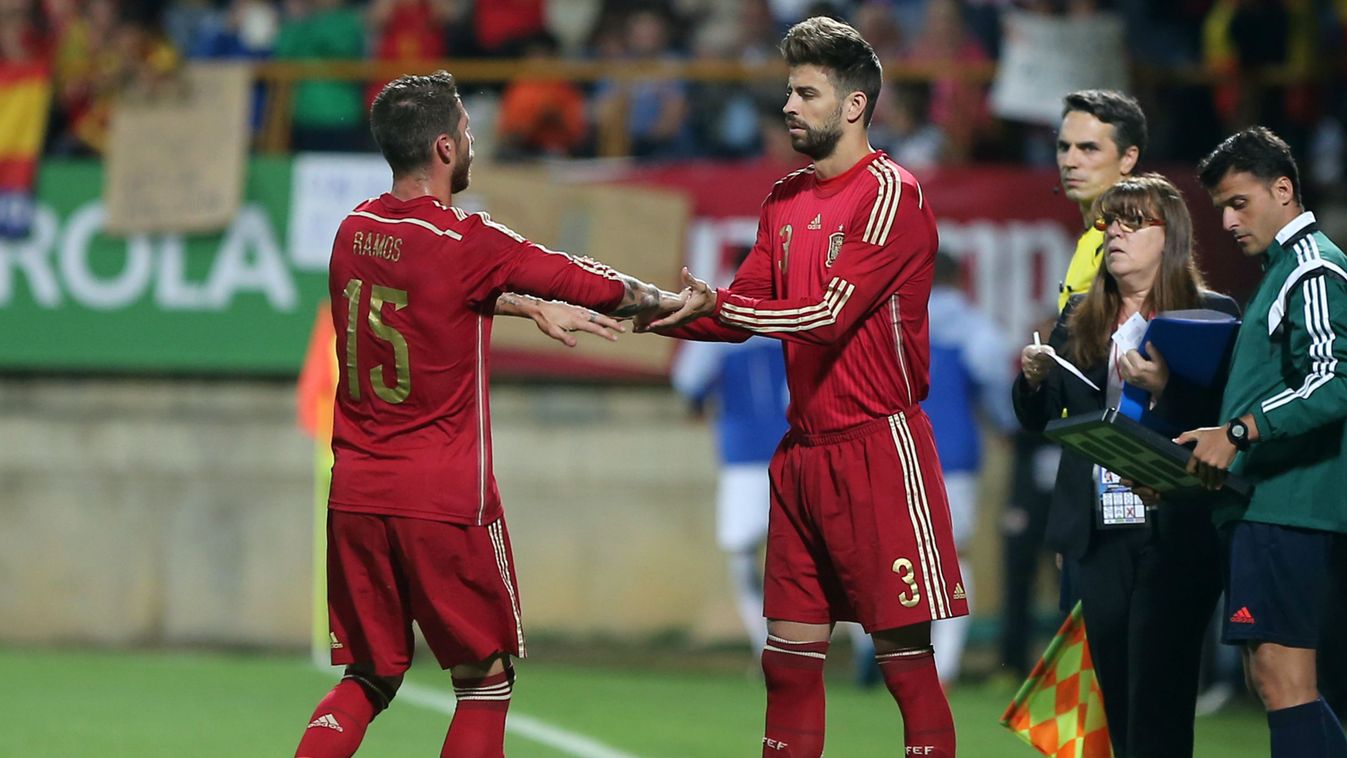 Sergio Ramos Gerard Piqué spanyol fociválogatott 