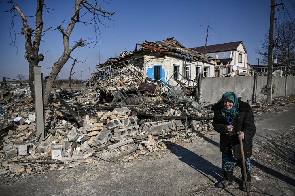 Ukrán válság 2022, orosz, ukrán, háború, Ukrajna, Krasylivka, lakóház, rom, romok, romos, épület, bombázás, rakétatámadás, civilek 