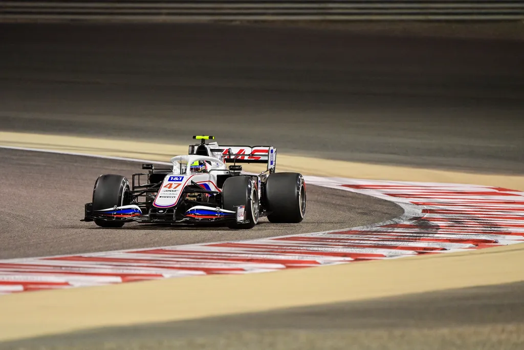 Forma-1, Mick Schumacher, Haas, Bahreini Nagydíj 2021, péntek 