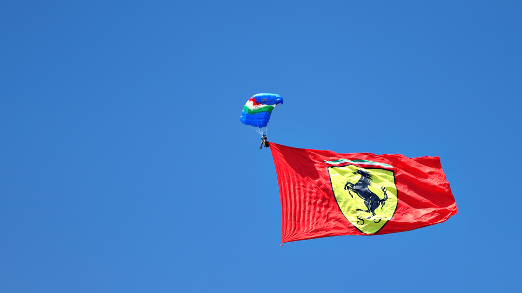 Forma-1, Toszkán Nagydíj, Ferrari logo 