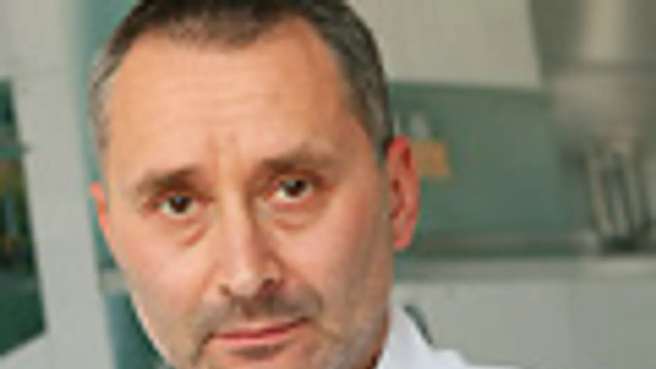 such György, a magyar rádió korábbi elnöke, az országgyűlés hivatalának leendő igazgatója 