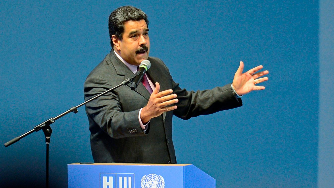 diplomacy Horizontal Venezuela's President Nicolas Maduro delivers a speech during the opening ceremony of the Habitat III conference on housing and sustainable urban development in Quito on October 17, 2016. / AFP PHOTO / JUAN CEVALLOS 