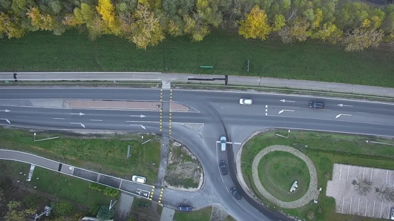 Drónnal figyelték a rendőrök, ki lépi át a záróvonalat, Minden eszközzel a balesetek megelőzésén dolgoznak a rendőrök Komárom-Esztergom megyében. 