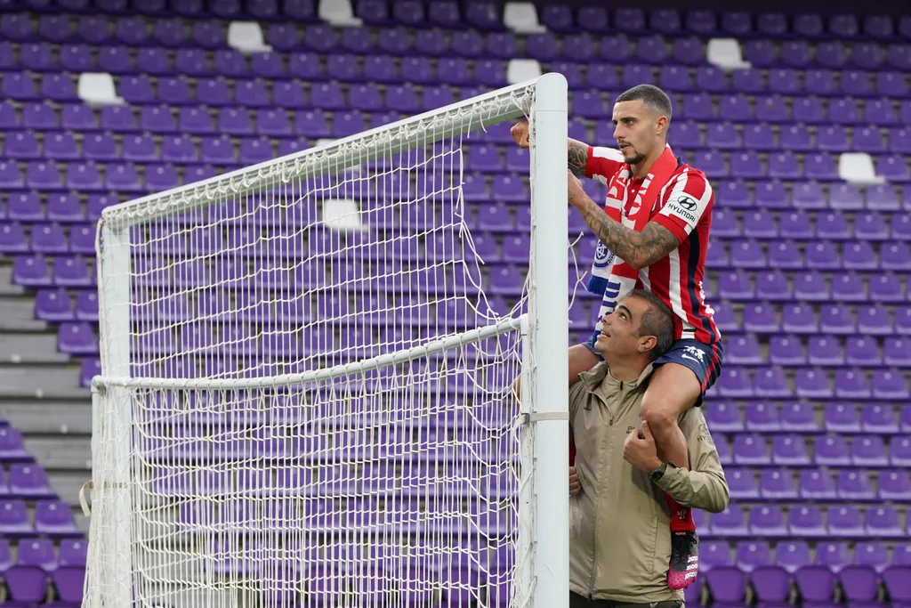 Horizontal, Real Valladolid v Atletico Madrid, labdarúg, bajnoki cím 