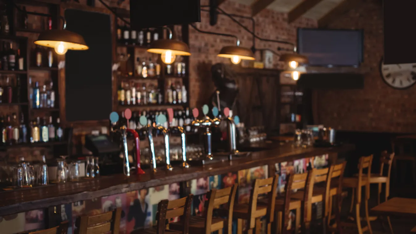pub kocsma Furcsa eseményeket rögzített egy biztonsági kamera egy üres amerikai kocsmában 