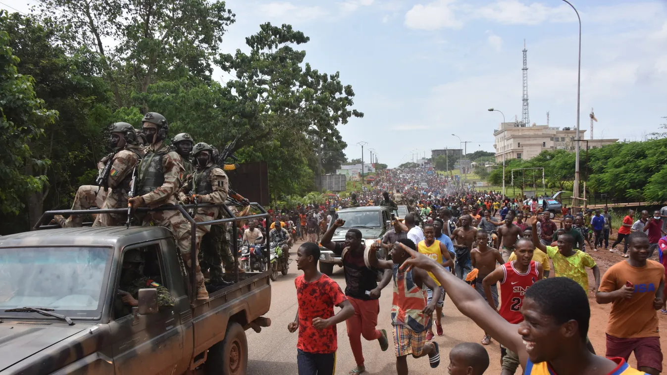 Guinée: tirs nourris dans le centre de Conakry, des militaires dans les rues (témoins ŕ l'AFP) Horizontal 