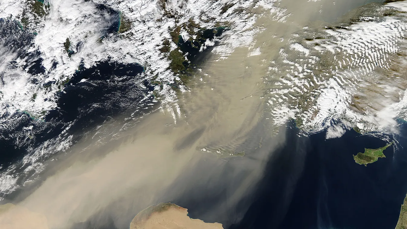 afrikai porvihar, Földközi-tenger, műholdkép 