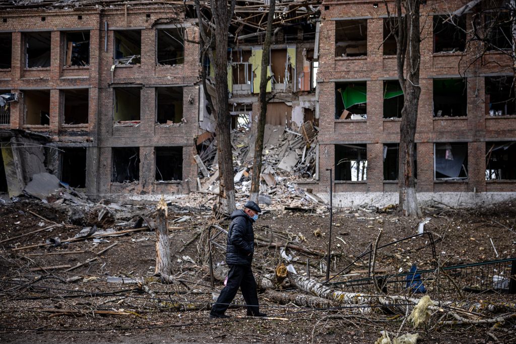 Ukrán válság 2022, ukrán, orosz, háború, Ukrajna, Kijev, Vaszilkiv, szétbombázott város 