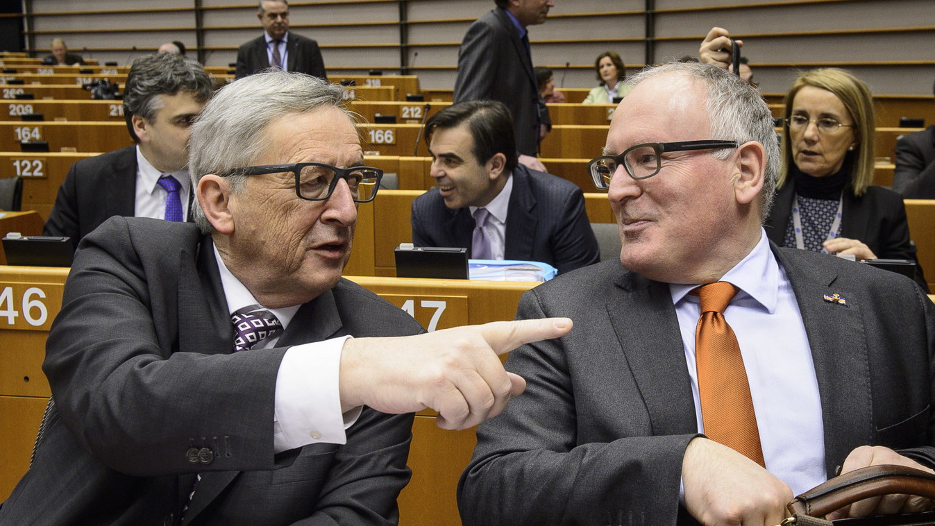 Tusk and Juncker present to the parliament with the conclusions of the European summit POLITICS EUROPE capital Benelux center politician Brussels figure UNION rule power GOVERNMENT talk intergovernmental international EU headquarters POL EUROPEAN UNION re
