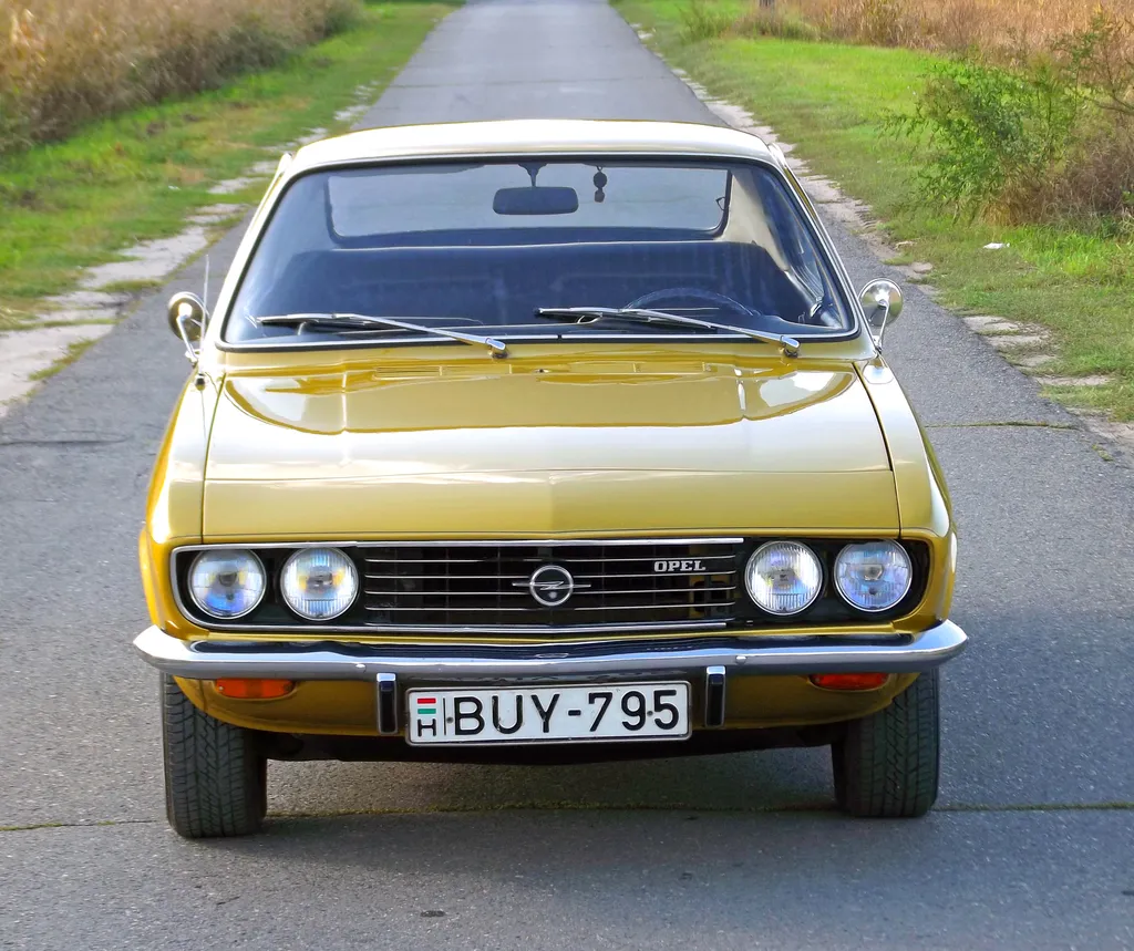 Opel Manta A veterán teszt 