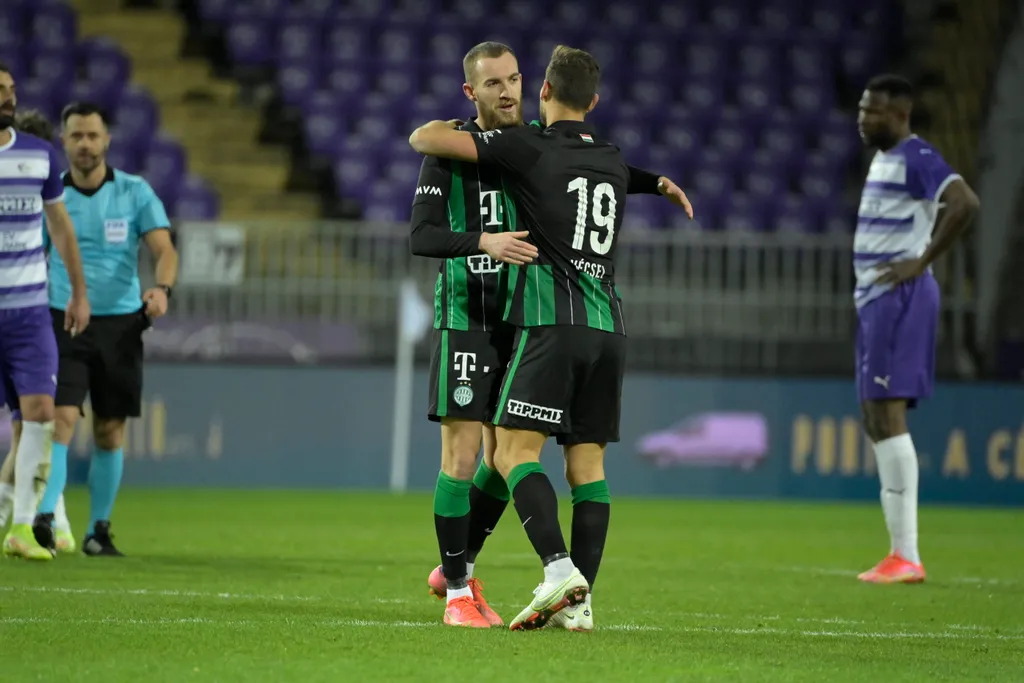 VÉCSEI Bálint vége Labdarúgás, OTP Bank Liga, Újpest-Ferencváros 2022.01.30. 