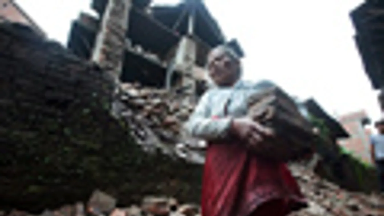 Földrengés indiában, eddig csaknem félszáz halottat találtak az ország északi határvidékén, valamint a szomszédos Nepálban és Tibetben