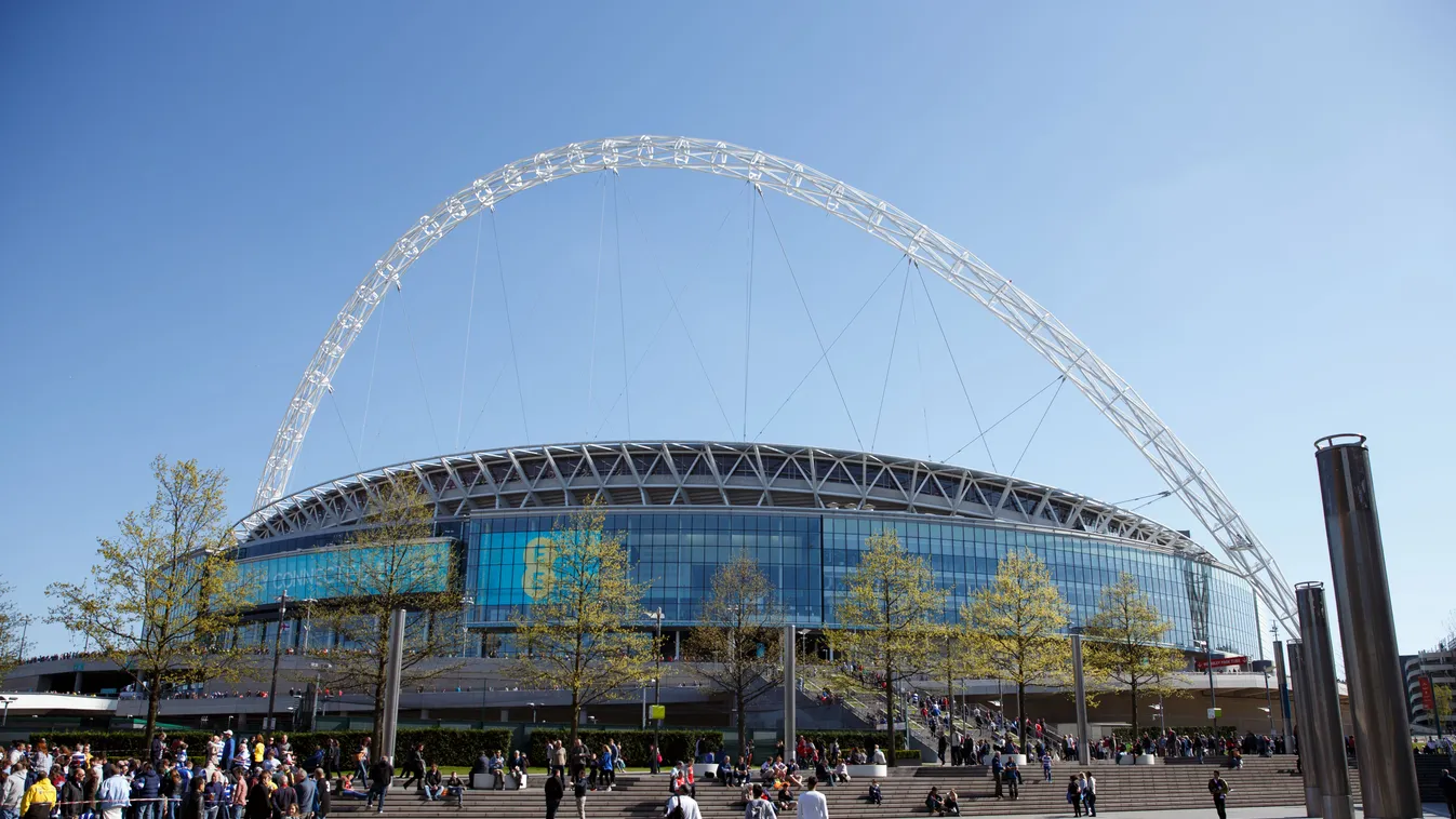 FOOTBALL - FA CUP - 1/2 FINAL - READING v ARSENAL 2015 ARSENAL cup ENGLAND ENGLISH FINAL FOOT FOOTBALL READING Soccer SPORT SQUARE FORMAT 