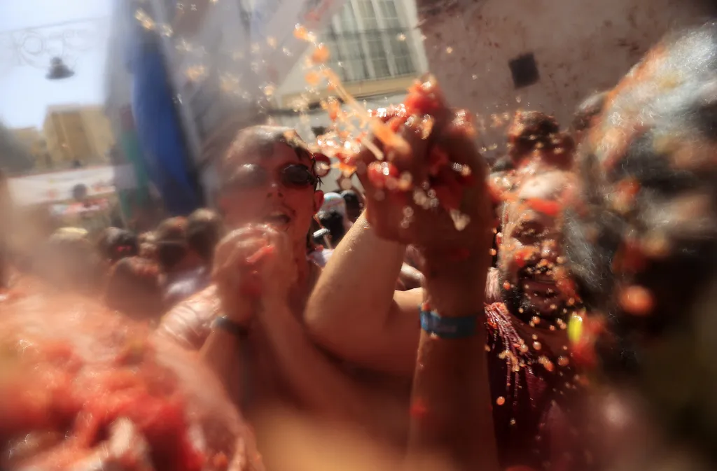 Tomatina, La Tomatina, paradicsom, fesztivál, csata, Paradicsomcsata, rendezvény, őrült, buli, Spanyolország, Bunol 