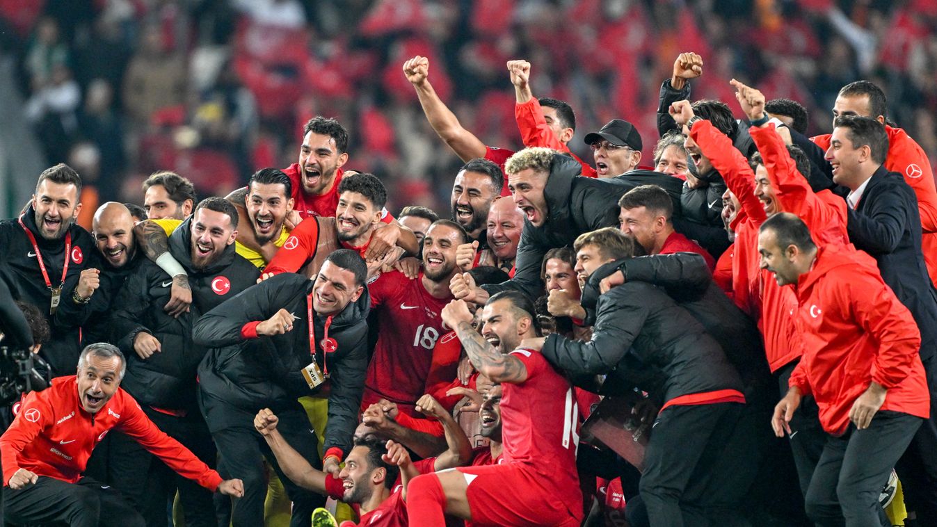 Turkiye beat Latvia 4-0 to qualify for UEFA EURO 2024 Euro 2024,Football,Latvia,Soccer,Turkiye Horizontal 