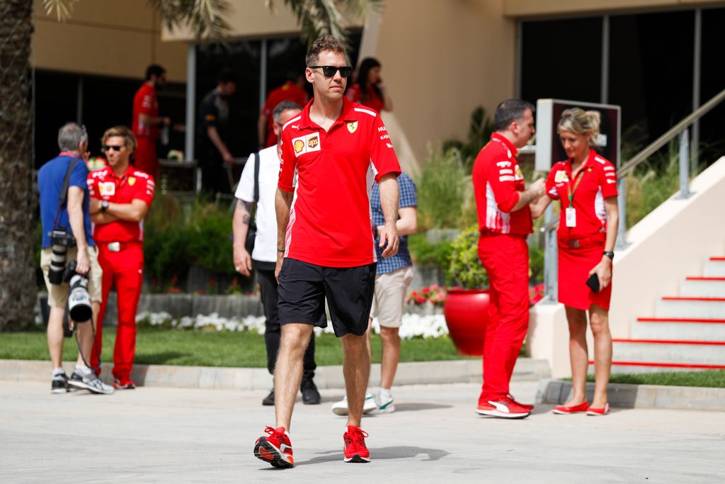 Előkészületek a Forma-1-es Bahreini Nagydíjra, Sebastian Vettel, Ferrari 