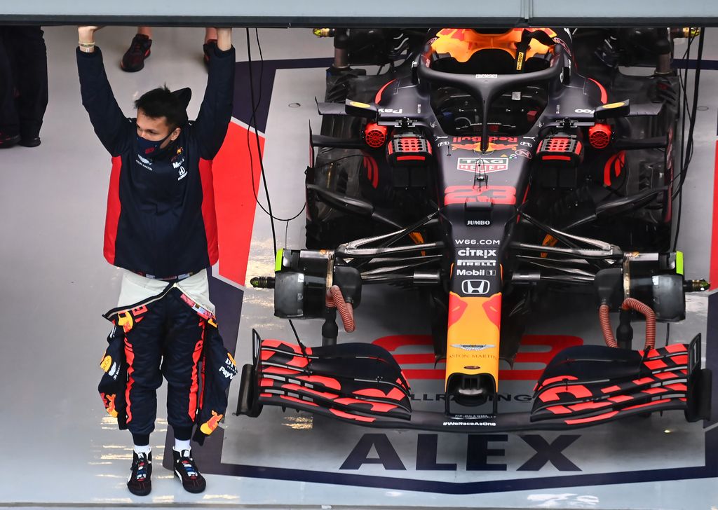 Forma-1, Alexander Albon, Red Bull Racing, Stájer Nagydíj, eső 
