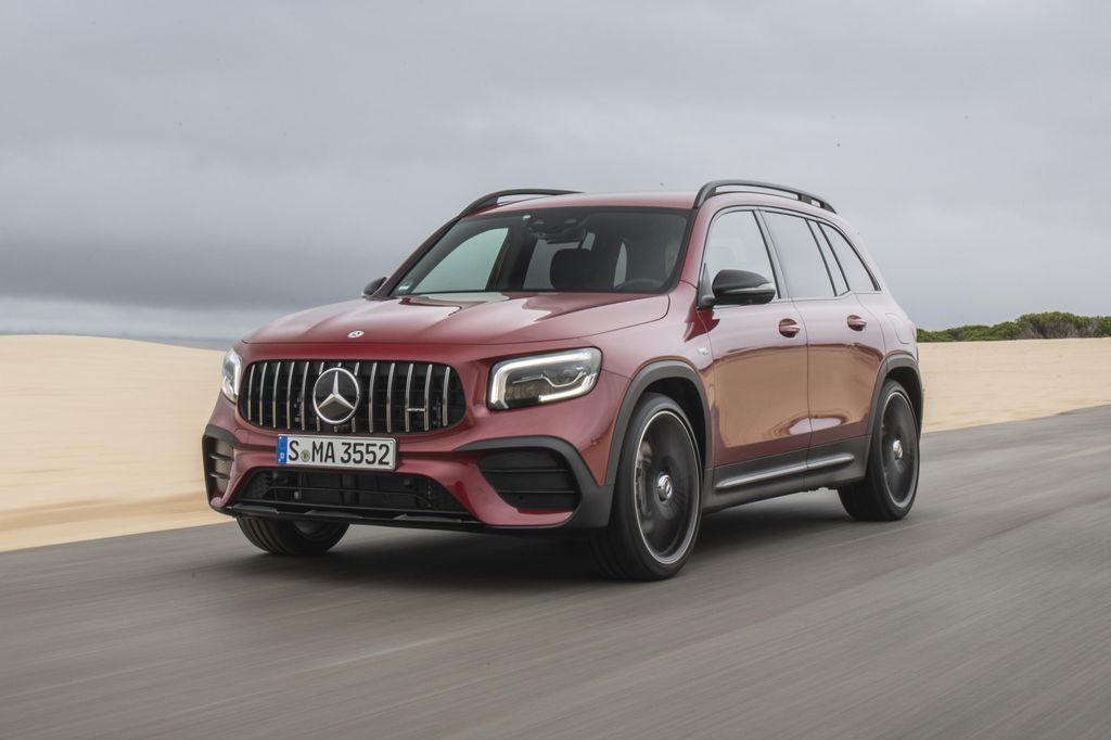 Der neue Mercedes-Benz GLB und Mercedes-AMG GLB 35 4MATIC / Andalusien 2019

The new Mercedes-Benz GLB and Mercedes-AMG GLB 35 4MATIC / Andalusia 2019 Mercedes-Benz Cars GLB The new Mercedes-Benz GLB and the new Mercedes-AMG GLB 35 4MATIC: For family & fr