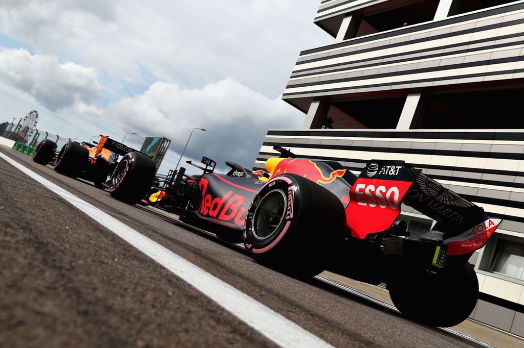 A Forma-1-es Orosz Nagydíj pénteki napja, Daniel Ricciardo, Red Bull Racing 