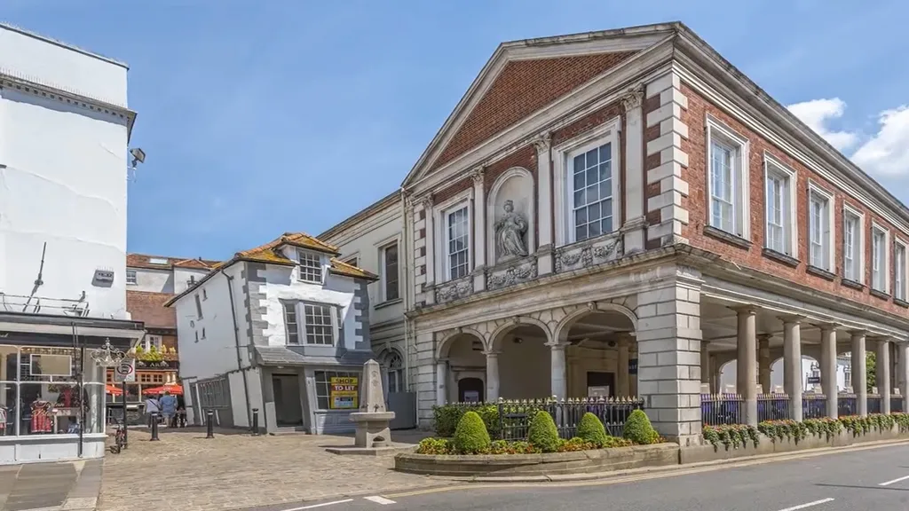 Market Cross House Crooked House in Windsor 