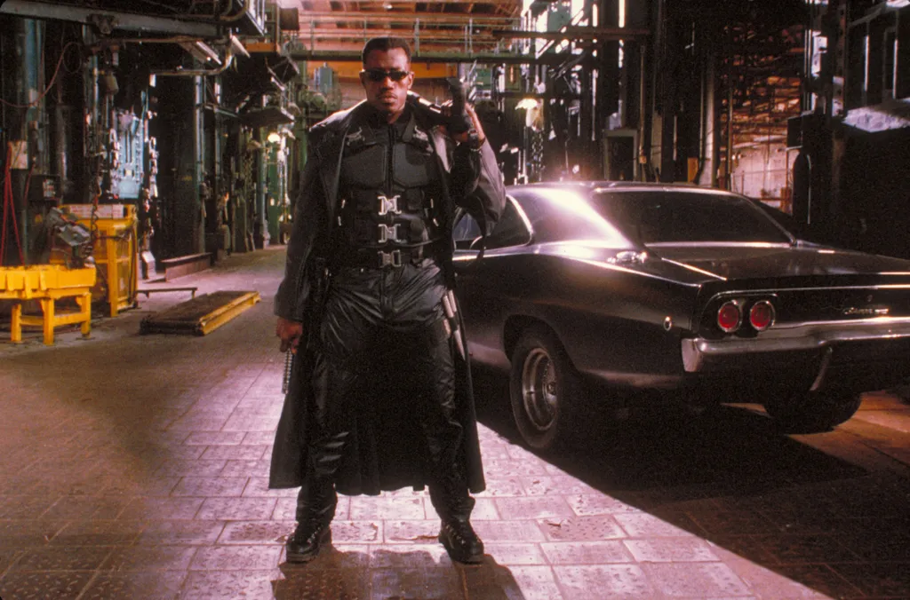 Blade Cinema horror leather coat Horizontal VAMPIRE MAN STREET 