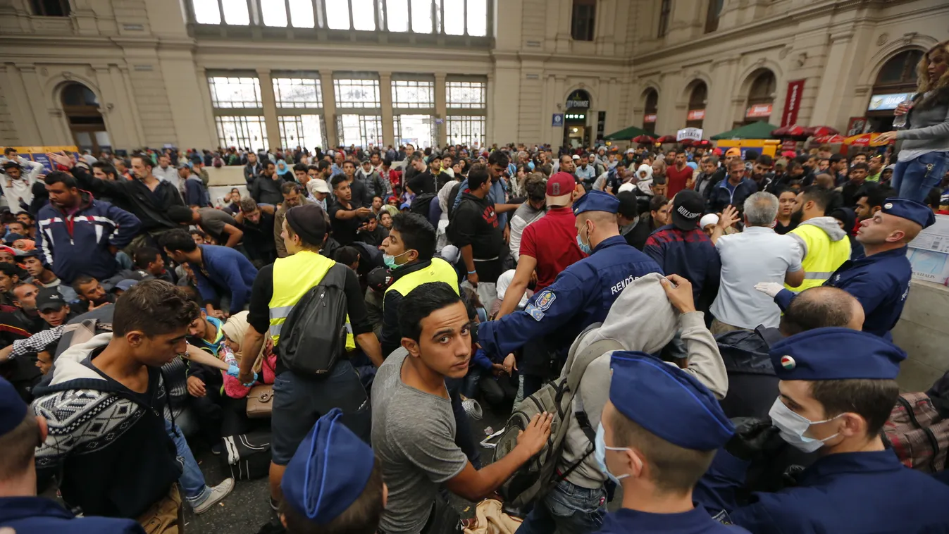 menekültek Keleti pályaudvar 